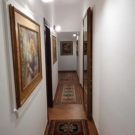 Sara * Borgo Bonsignore